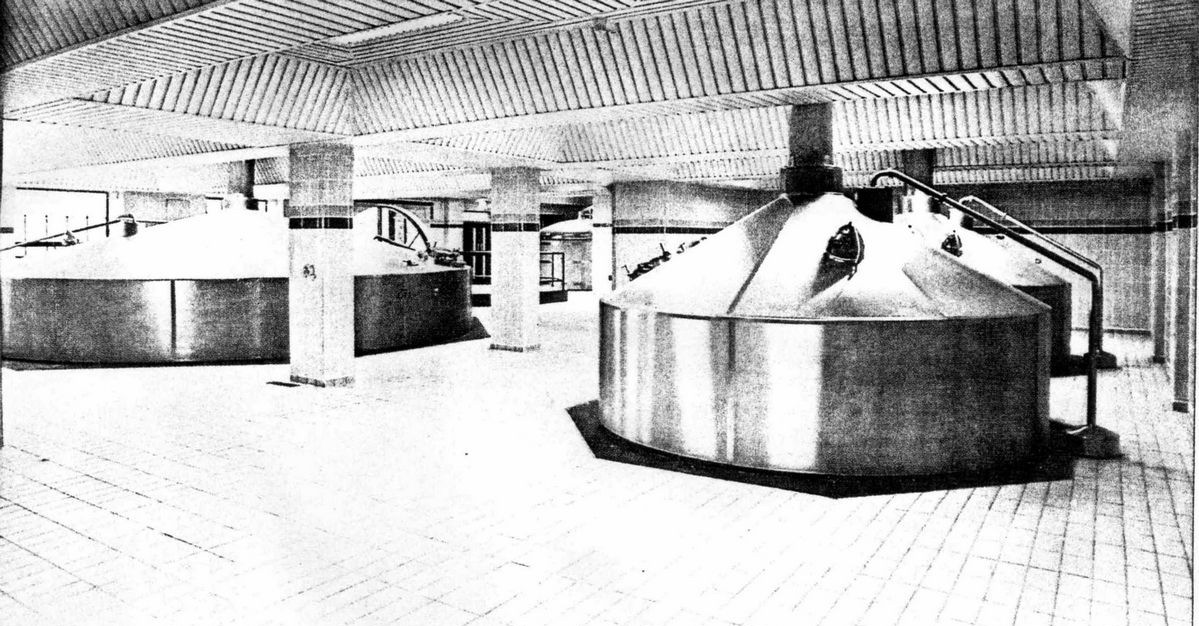 New 600 hectolitre  BREWHOUSE 1990.jpg